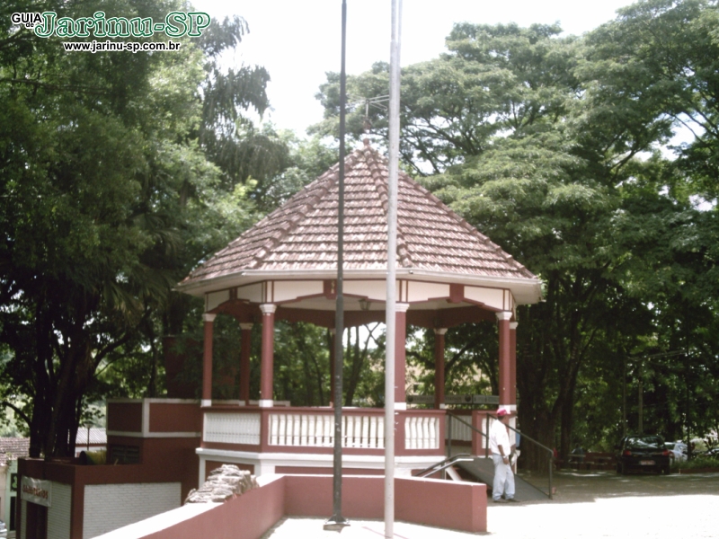 Jarinu-SP - Praça da Matriz e Coreto